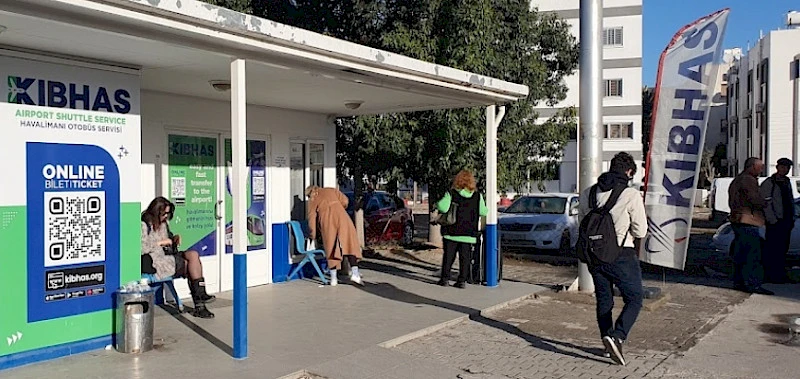 Bus von Nikosia zum Flughafen Ercan