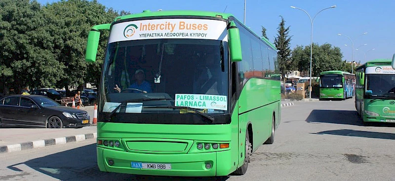 Intercity Buses autobuss maršrutā Pafosa — Limassola