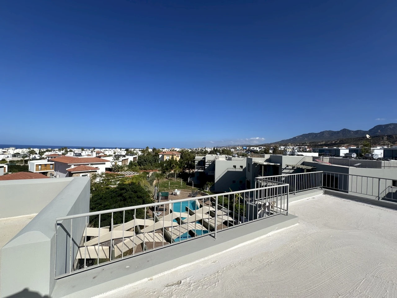 2+1 Penthouse mit Dachterrasse, Esentepe